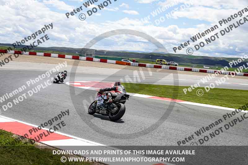 cadwell no limits trackday;cadwell park;cadwell park photographs;cadwell trackday photographs;enduro digital images;event digital images;eventdigitalimages;navarra;no limits trackdays;peter wileman photography;racing digital images;trackday digital images;trackday photos